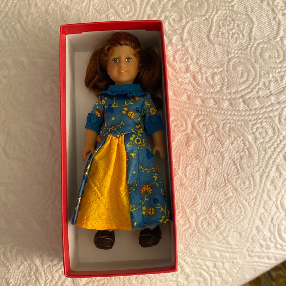 American Girl Doll Mini Felicity and Love and Loyalty book